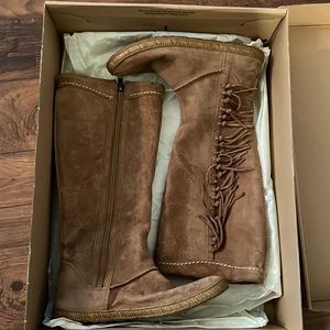 UGG Mammoth Boots